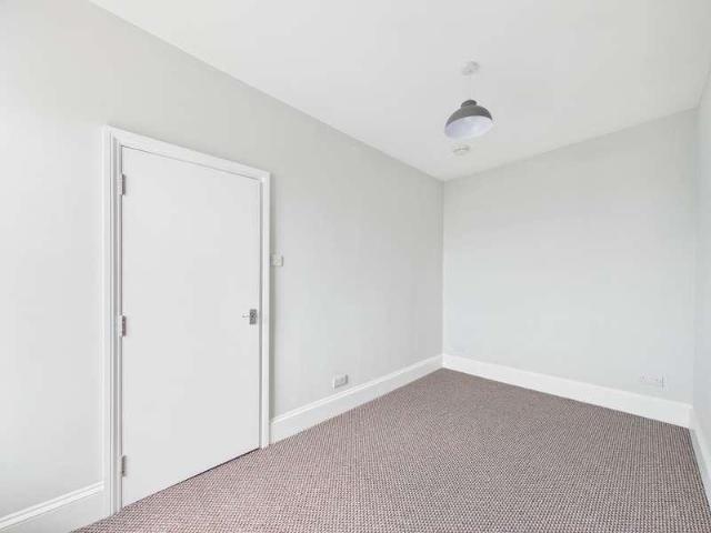 Flat for sale in West Cliff, Acol