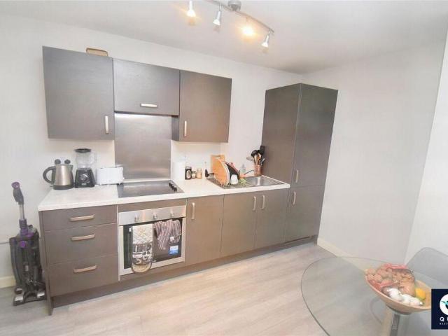 Flat for sale in Blackfriars, Salford
