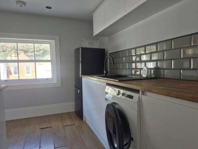 Flat for sale in Golden Valley, Folkestone