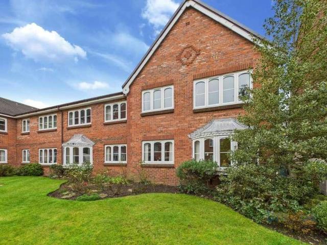 Flat for sale in Lancashire