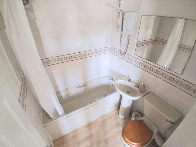 Flat for sale in Alderminster, Warwickshire