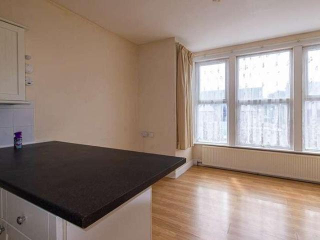 Flat for sale in Kursaal Estate, Alton Barnes