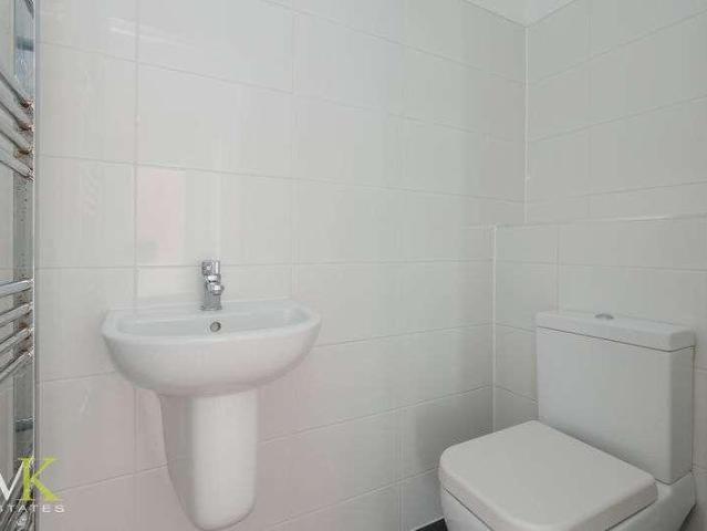 Flat for sale in Lansdowne, Springbourne