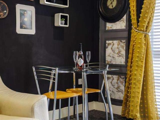 Flat for sale in Cliftonville West, Acol