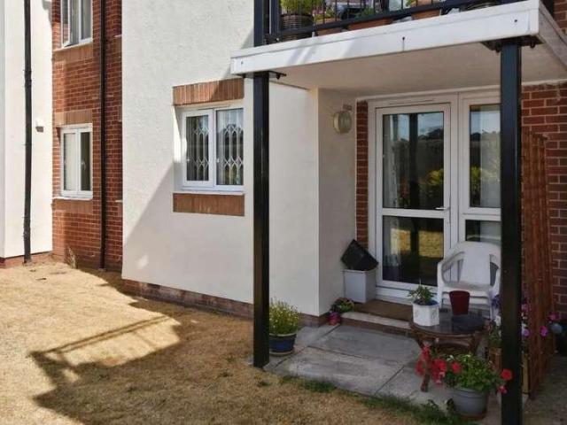 Flat for sale in Knowles Hill, Bridford
