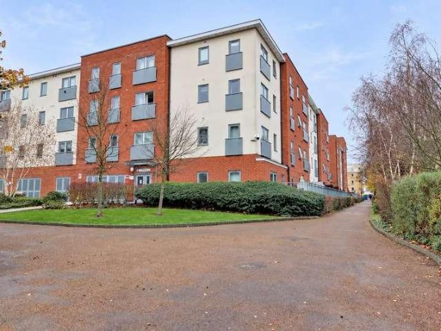 Flat for sale in Grand Union Village, Greater London