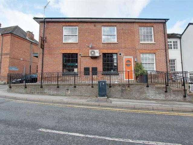 Flat for sale in Pouchen End, Hertfordshire