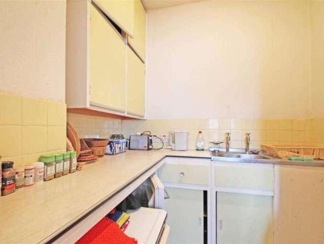Flat for sale in Brunswick