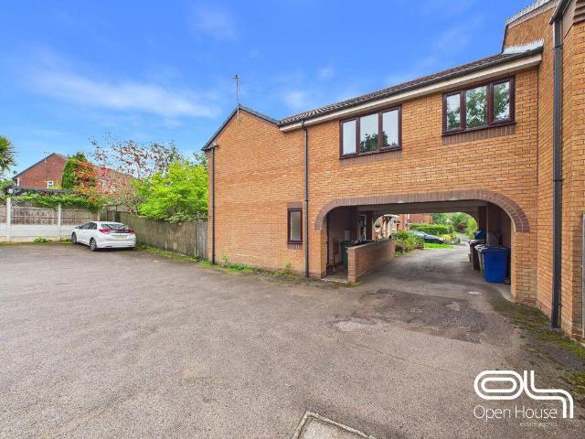 Flat for sale in Heath Hayes, Cannock Chase