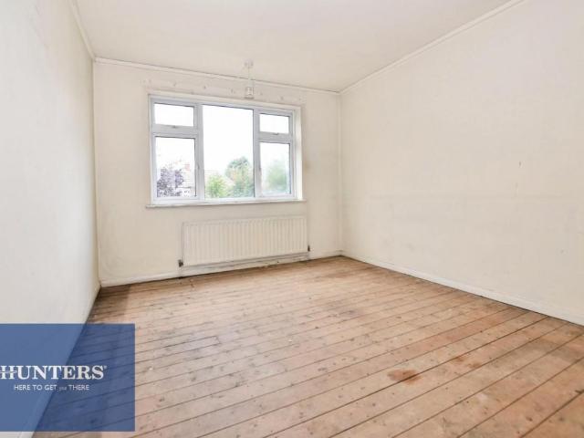 Flat for sale in Loundsley Green, East Midlands