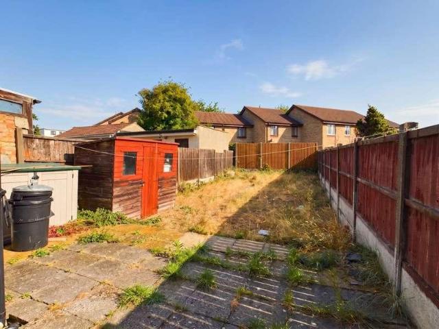 Flat for sale in Loxford, Greater London