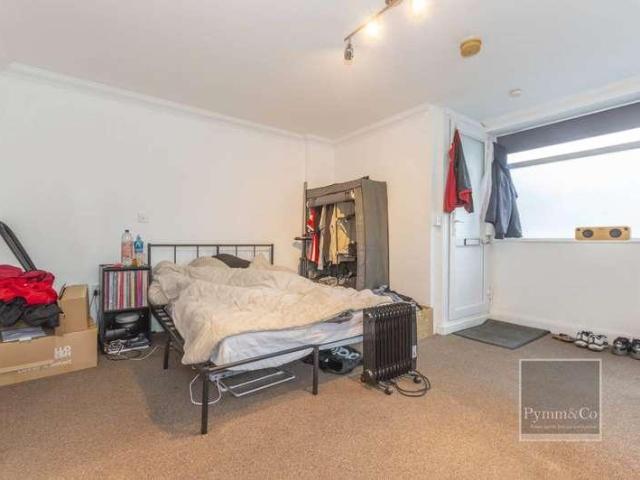 Flat for sale in Earlham Rise, East Bank