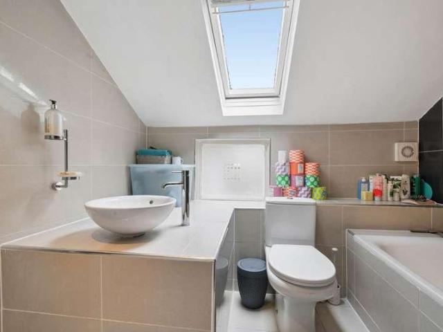 Flat for sale in Brixton, Greater London