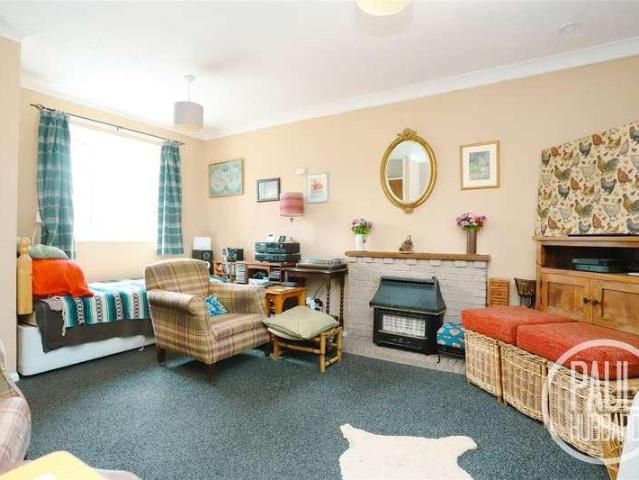 Flat for sale in Eastbridge, Suffolk