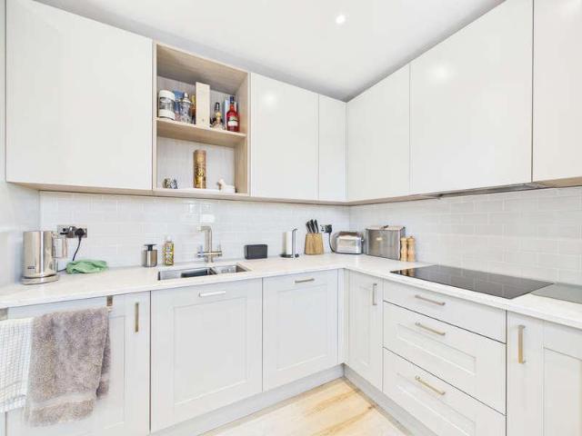 Flat for sale in Wickhurst Green, Horsham