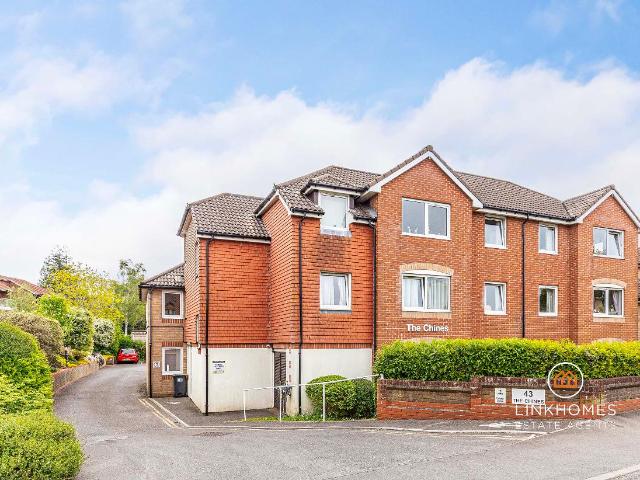 Flat for sale in Upper Parkstone, Poole