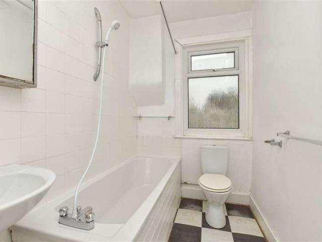 Flat for sale in Strood, Medway