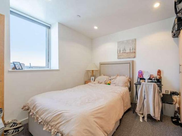 Flat for sale in Salford, Greater Manchester