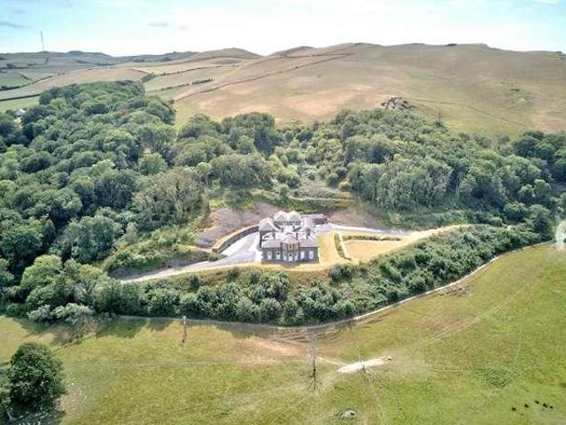 Flat for sale in Llanfarian, Wales