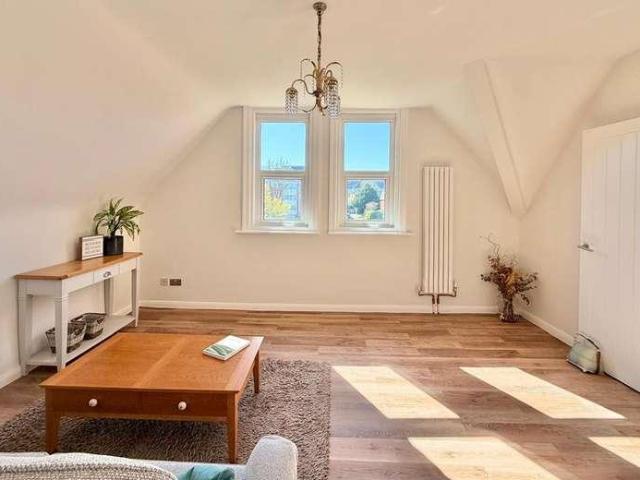 Flat for sale in Eastbourne, East Sussex