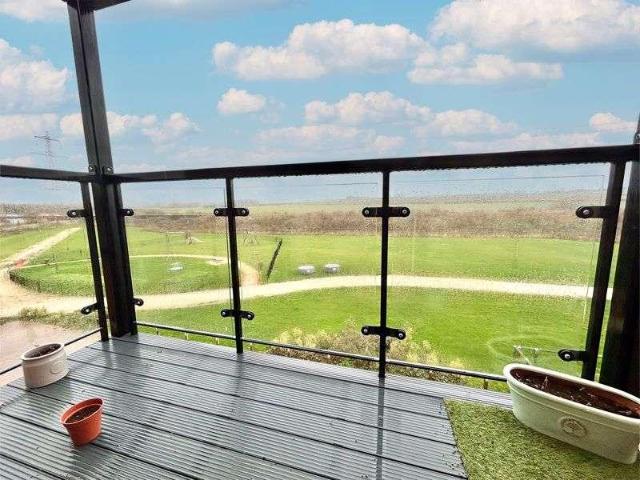 Flat for sale in Houghton Regis, Bedfordshire