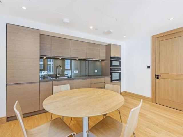 Flat for sale in Westminster, Greater London