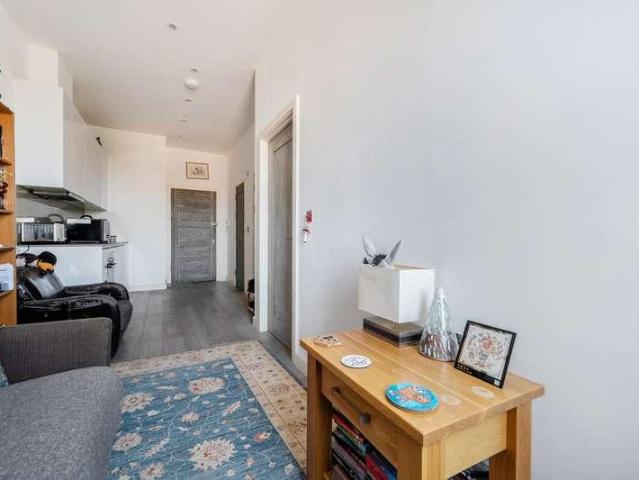 Flat for sale in Slough