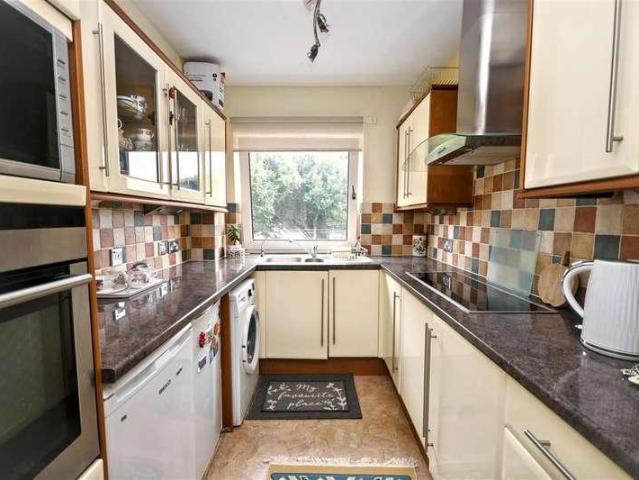 Flat for sale in Eastbourne, East Sussex