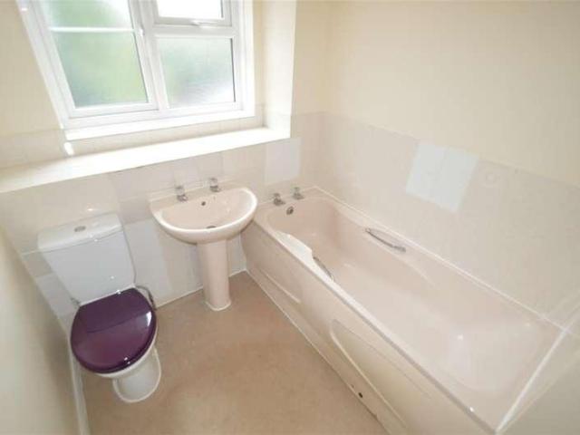 Flat for sale in Scrattons Farm, Greater London