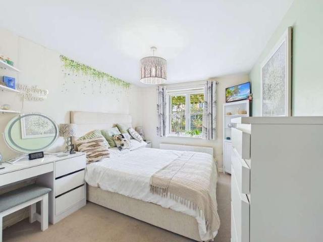 Flat for sale in North Bersted, Arun