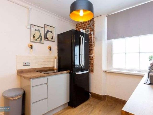 Flat for sale in Tonedale, Somerset