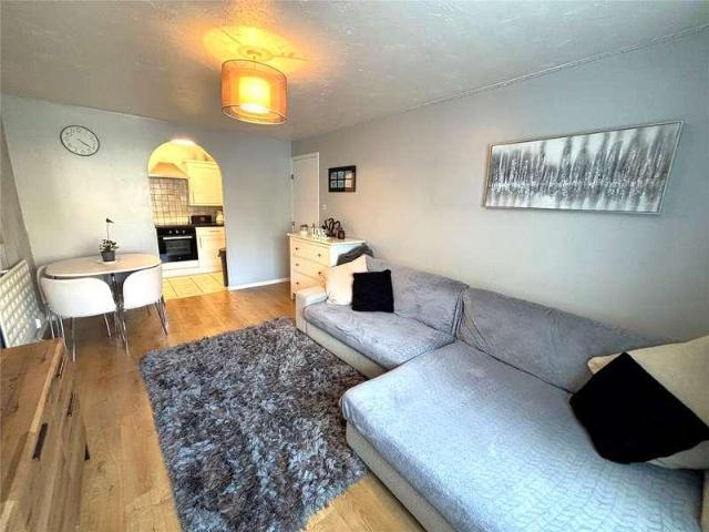 Flat for sale in Lower Halliford, Surrey
