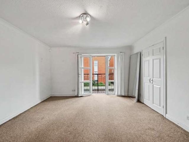 Flat for sale in City Centre, Georgia