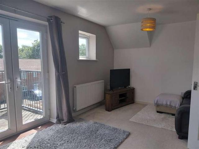Flat for sale in Cheeseman's Green, Bridgefield