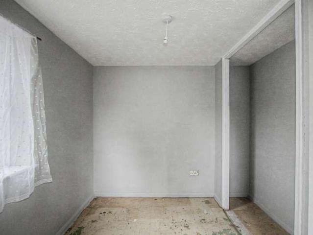 Flat for sale in Leyton, Greater London