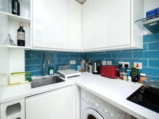 Flat for sale in St. John's Wood, Greater London