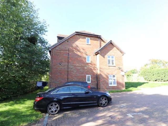 Flat for sale in Broadwater, Stevenage