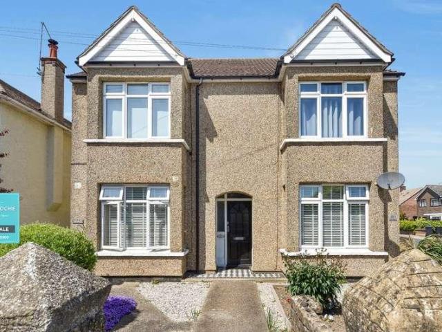 Flat for sale in North Shoebury, Alton Barnes