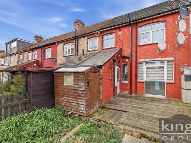 Flat for sale in Tottenham Hale, Greater London