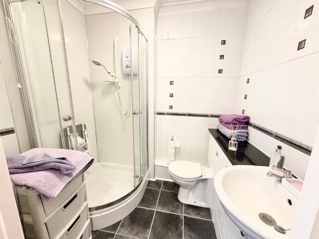Flat for sale in Gosforth, Tyne And Wear