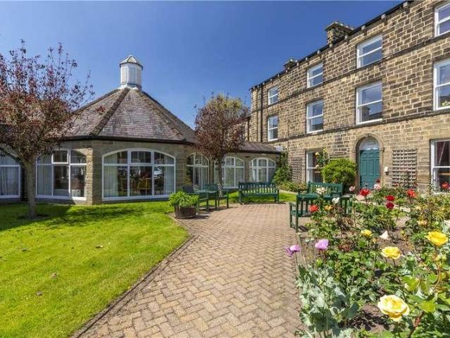 Flat for sale in Ilkley, West Yorkshire