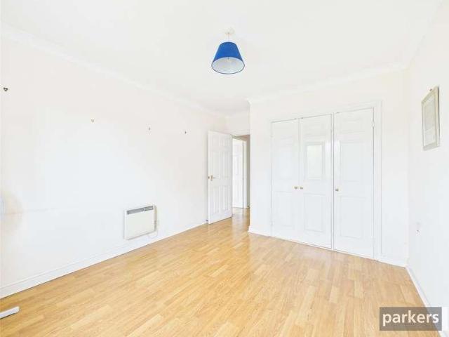 Flat for sale in Twyford, Wokingham