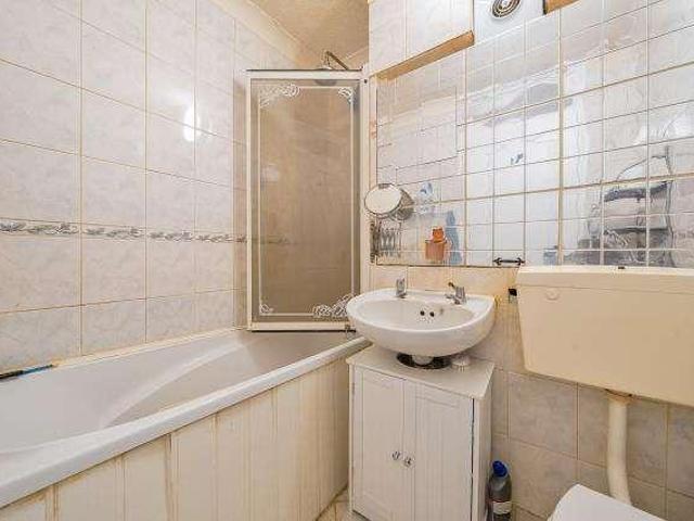 Flat for sale in Southcourt, Aylesbury