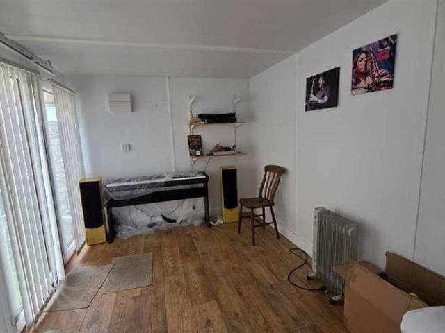 Flat for sale in Cliftonville West, Acol