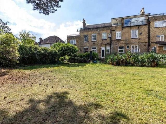 Flat for sale in London Borough of Lewisham, Greater London