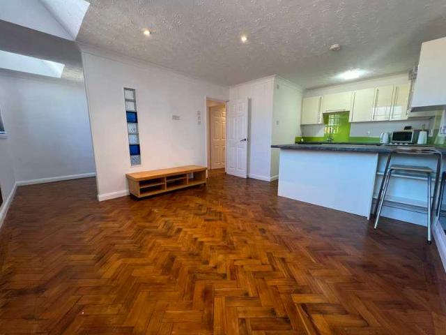 Flat for sale in Shotley, Chelmondiston