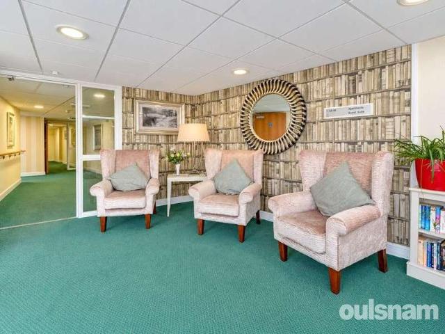 Flat for sale in Primsland, Wychavon