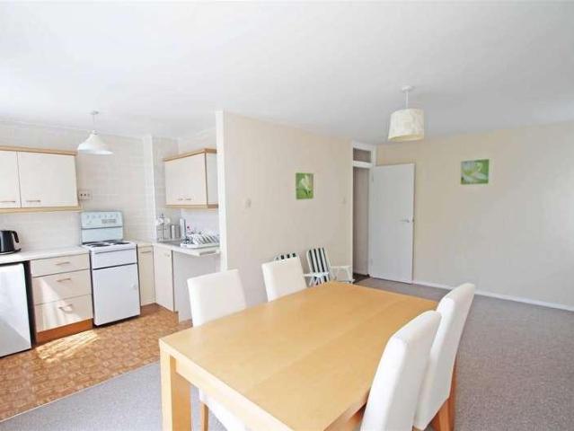 Flat for sale in Brunswick
