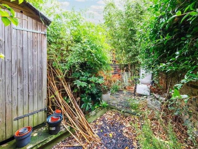 Flat for sale in Maitland Park, Greater London