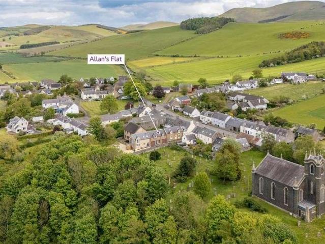 Flat for sale in Kirk Yetholm, Scotland